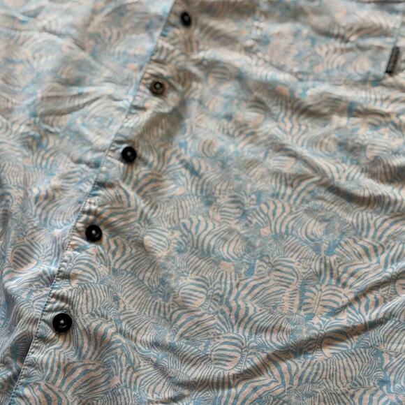 BAJA LLAMA short sleeve shirt, Medium; Blue & White Pattern; Lightweight - Picture 6 of 8